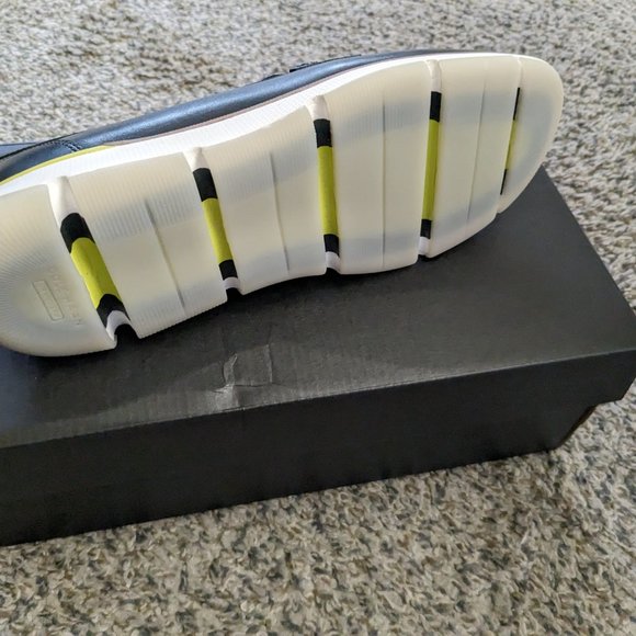 women's 4.zerogrand loafer (Cole Haan) - Picture 4 of 6